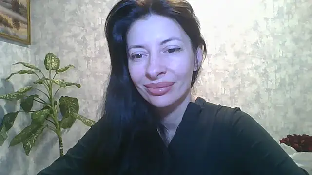 Snapshot of LissaBlossom chatting on April 28, 2026, 4:17 am LissaBlossom online show from April 28, 2026, 4:17 am