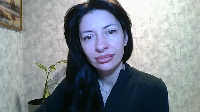 Snapshot of LissaBlossom chatting on May 19, 2026, 4:19 am LissaBlossom online show from May 19, 2026, 4:19 am
