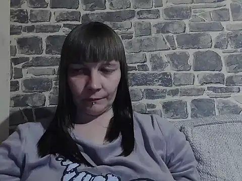 Snapshot of YviEngel87 chatting on March 2, 2025, 9:11 pm YviEngel87 online show from March 2, 2025, 9:11 pm