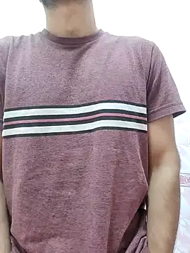 TOPMOON001 online show from November 23, 2025, 6:13 am