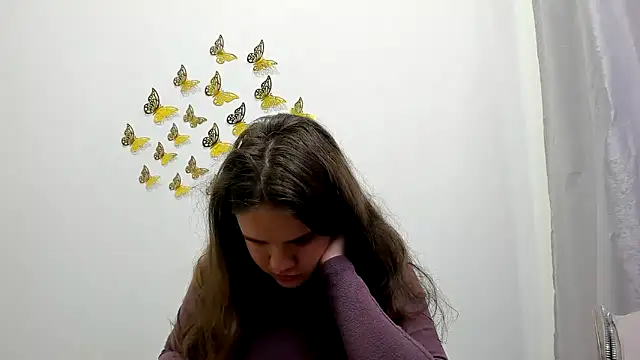 AdeleCruz online show from January 18, 2025, 3:59 pm