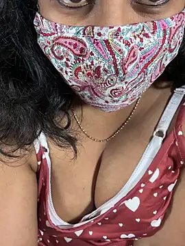 Snapshot of ArathyNambyarMallu chatting on November 17, 2025, 4:24 pm ArathyNambyarMallu online show from November 17, 2025, 4:24 pm