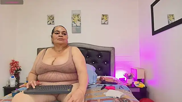 VickyBoobss online show from May 31, 2026, 12:45 pm