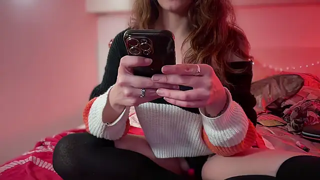 Snapshot of charlyroseblossom chatting on February 28, 2026, 6:20 pm charlyroseblossom online show from February 28, 2026, 6:20 pm