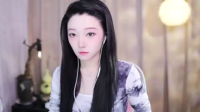 Snapshot of Zoe-99 chatting on January 13, 2026, 12:21 pm Zoe-99 online show from January 13, 2026, 12:21 pm