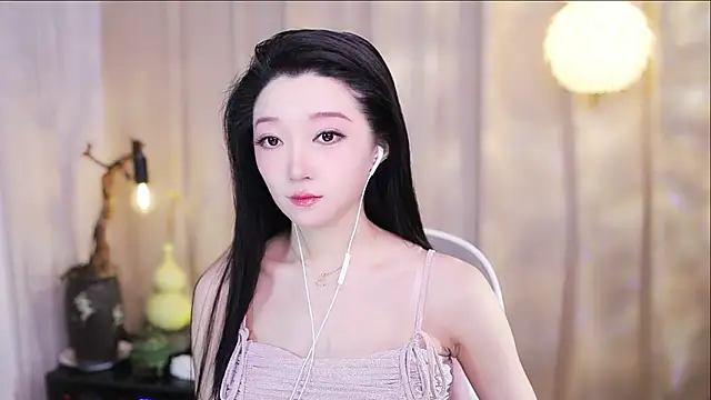 Snapshot of Zoe-99 chatting on February 1, 2026, 8:02 am Zoe-99 online show from February 1, 2026, 8:02 am