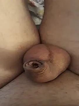 Schwach041967 online show from September 13, 2025, 6:24 am