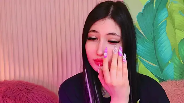 EmmaLawrens online show from March 28, 2026, 10:37 am