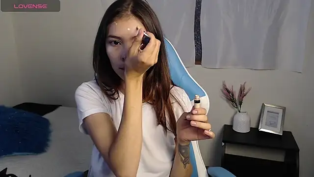 Snapshot of Aleska_Miami chatting on March 21, 2025, 3:02 pm Aleska Miami online show from March 21, 2025, 3:02 pm