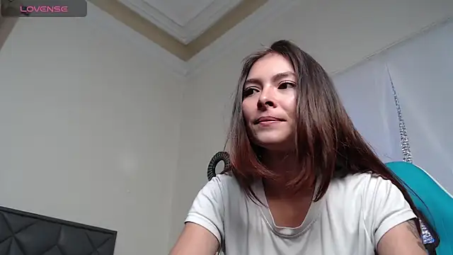 Snapshot of Aleska_Miami chatting on March 21, 2025, 6:07 pm Aleska Miami online show from March 21, 2025, 6:07 pm