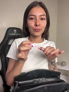 Snapshot of Aleska_Miami chatting on May 4, 2026, 2:24 pm Aleska Miami online show from May 4, 2026, 2:24 pm