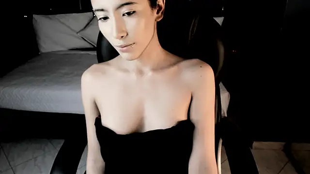 vaiolethsan   online show from January 5, 2026, 8:34 pm