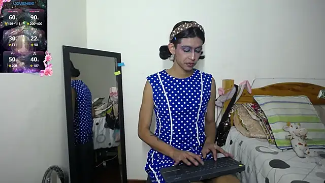 boysLittle online show from November 9, 2025, 5:50 am