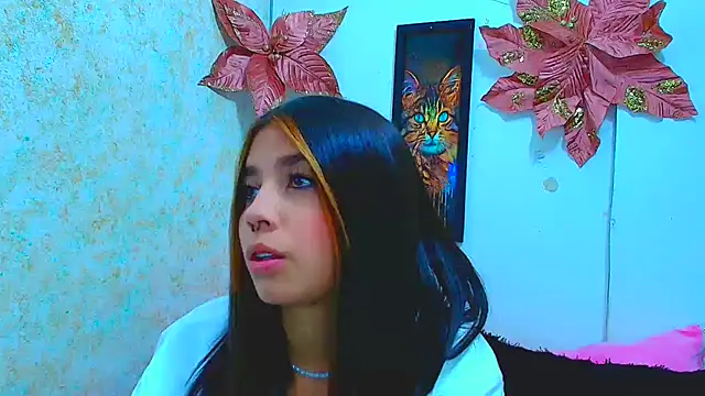 Rousse violett online show from January 28, 2025, 8:04 pm