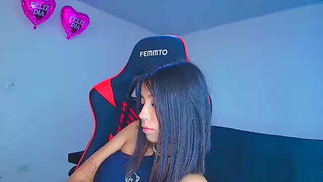 Rousse violett online show from October 5, 2025, 9:56 pm