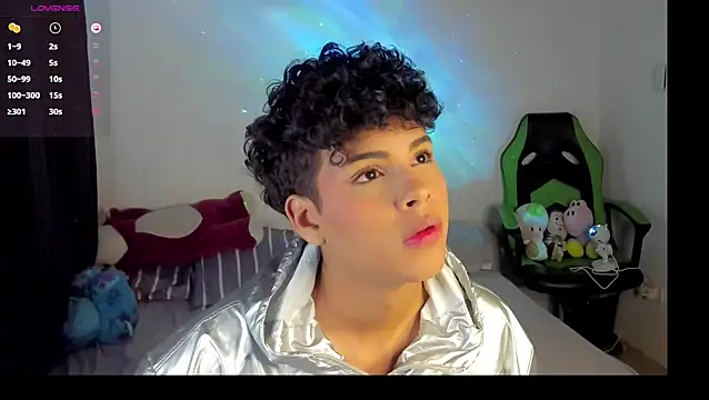 dani angels   online show from February 10, 2025, 2:52 am