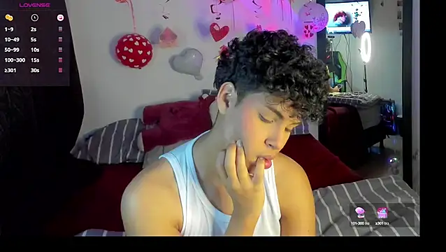 dani angels   online show from February 13, 2025, 4:43 am