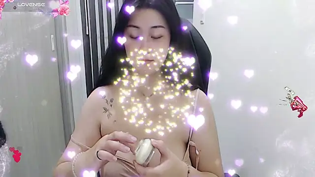 Snapshot of minnie9009 chatting on March 18, 2025, 8:14 am minnie9009 online show from March 18, 2025, 8:14 am