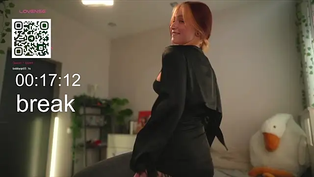 Snapshot of vse_sukki chatting on December 5, 2025, 3:04 am vse sukki online show from December 5, 2025, 3:04 am