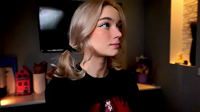 Snapshot of ileanacampbe chatting on January 29, 2025, 4:26 am ileanacampbe online show from January 29, 2025, 4:26 am