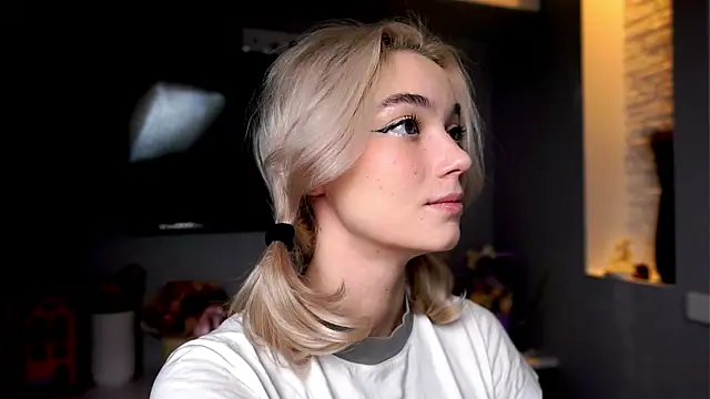 Snapshot of ileanacampbe chatting on January 30, 2025, 4:48 am ileanacampbe online show from January 30, 2025, 4:48 am