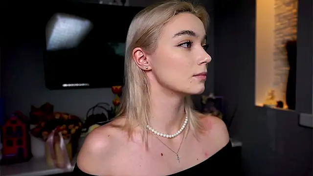 Snapshot of ileanacampbe chatting on February 1, 2025, 5:28 am ileanacampbe online show from February 1, 2025, 5:28 am