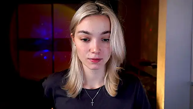 Snapshot of ileanacampbe chatting on March 7, 2025, 5:18 am ileanacampbe online show from March 7, 2025, 5:18 am