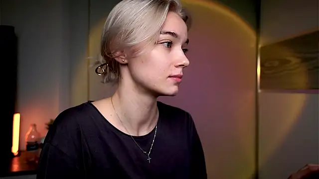 Snapshot of ileanacampbe chatting on March 21, 2025, 4:17 am ileanacampbe online show from March 21, 2025, 4:17 am