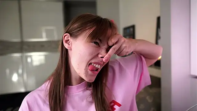 Snapshot of ileanacampbe chatting on September 9, 2025, 4:23 am ileanacampbe online show from September 9, 2025, 4:23 am