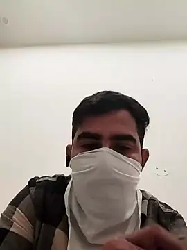 13lusty online show from January 20, 2025, 5:04 am