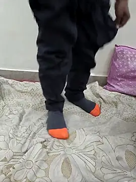 13lusty online show from March 10, 2025, 8:37 am