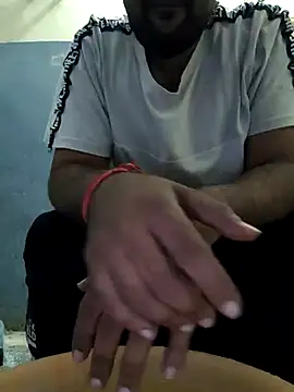 13lusty online show from November 21, 2025, 3:16 am