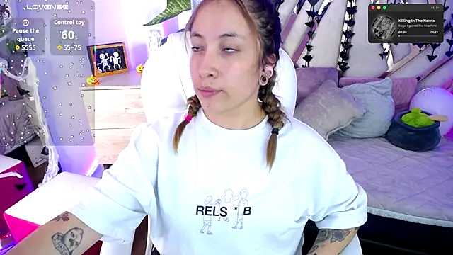 Snapshot of NyxAndria_1 chatting on November 2, 2025, 2:47 am NyxAndria 1 online show from November 2, 2025, 2:47 am