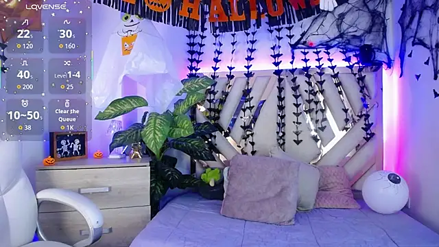 Snapshot of NyxAndria_1 chatting on November 5, 2025, 10:21 pm NyxAndria 1 online show from November 5, 2025, 10:21 pm