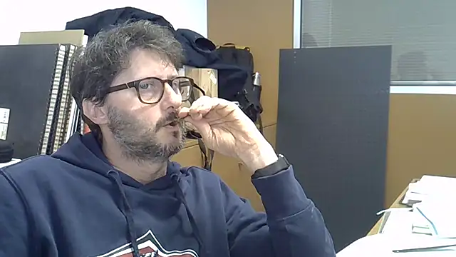 Snapshot of Cellino4 chatting on March 8, 2025, 10:43 am Cellino4 online show from March 8, 2025, 10:43 am