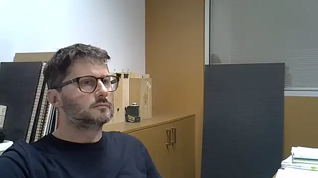 Snapshot of Cellino4 chatting on March 13, 2025, 5:18 pm Cellino4 online show from March 13, 2025, 5:18 pm