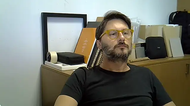 Snapshot of Cellino4 chatting on October 11, 2025, 8:24 am Cellino4 online show from October 11, 2025, 8:24 am