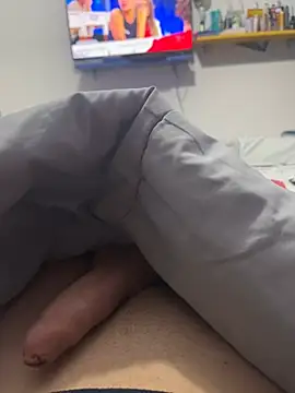 lucarioos06 online show from January 13, 2025, 3:26 pm