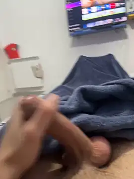 lucarioos06 online show from January 26, 2025, 2:30 pm