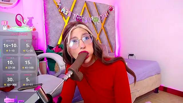 SussanHottye1  online show from December 4, 2025, 10:24 am