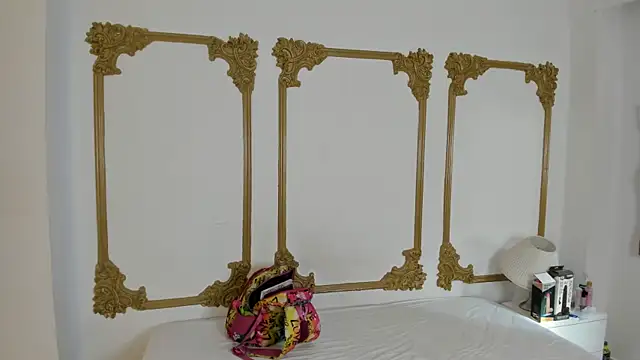 Snapshot of Cristal_Bons chatting on March 7, 2025, 8:00 pm Cristal Bons online show from March 7, 2025, 8:00 pm