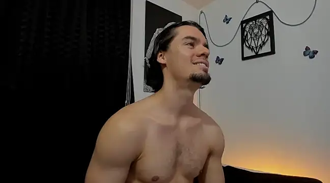 maxi styles online show from February 4, 2025, 9:41 pm