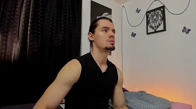 maxi styles online show from February 13, 2025, 7:21 pm