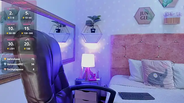 Elise-Leyton online show from February 5, 2025, 10:22 pm