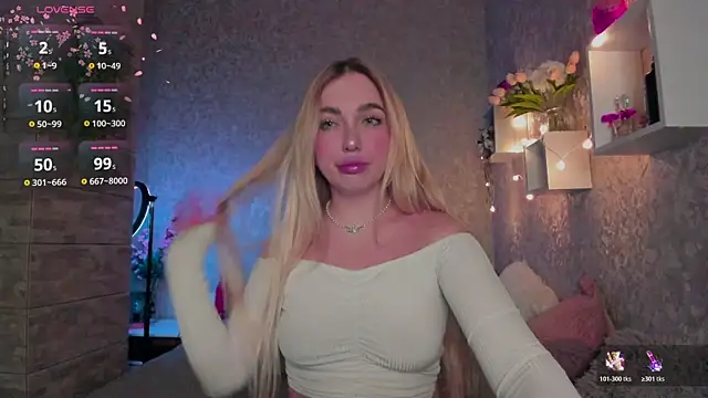 Snapshot of Mika_Rayy chatting on November 19, 2025, 8:42 pm Mika Rayy online show from November 19, 2025, 8:42 pm