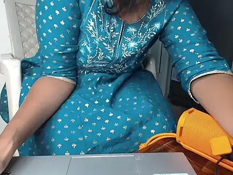 Snapshot of Bengaluru_Kannada_Sexy chatting on January 13, 2025, 8:47 am Bengaluru Kannada Sexy online show from January 13, 2025, 8:47 am