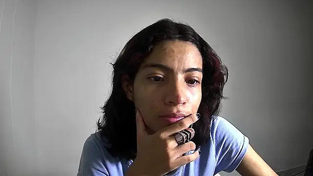 Lovelyamyy online show from March 4, 2025, 2:21 pm