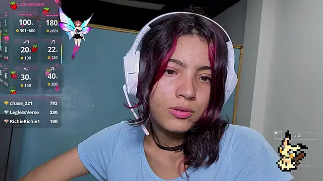 Lovelyamyy online show from September 19, 2025, 3:41 am