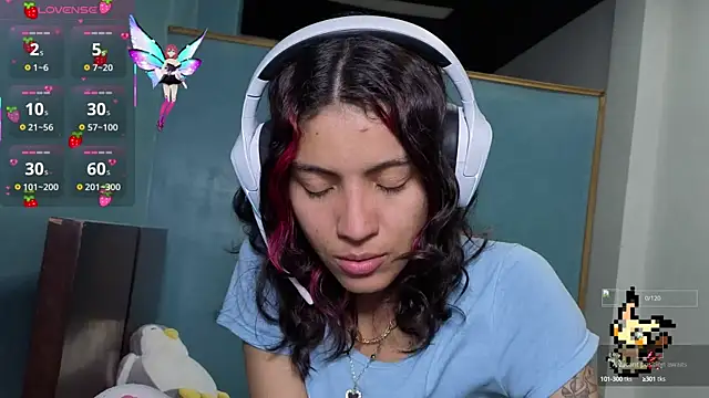 Lovelyamyy online show from October 5, 2025, 3:27 am