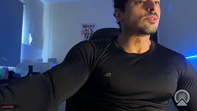 Snapshot of Lucasfit24 chatting on May 7, 2026, 3:06 pm Lucasfit24 online show from May 7, 2026, 3:06 pm
